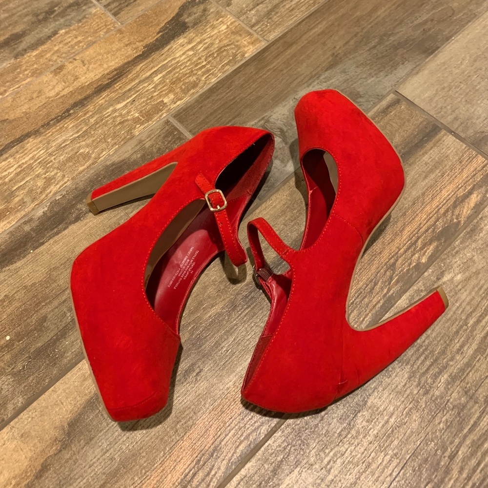 Mossimo Red Heels
